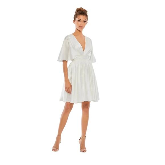 Mac Duggal NEW Size 2 White Satin Flowy SS Flutter Sleeve Mini Dress 26605 - Picture 1 of 7